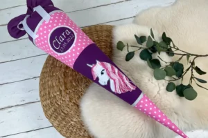 Schultüte aus Stoff mit Namen - Einhorn Zoe lila, pink