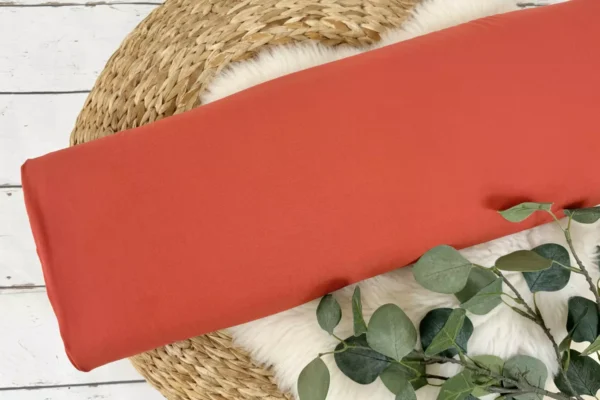 Viskose Stoff in Uni Farbe rost. Stoff ideal zum Nähen von Blusen und Röcken