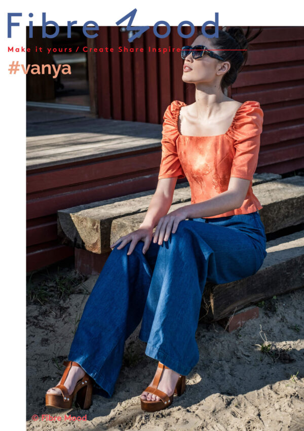 Tragebild Fibre Mood 19 Vanya Viskose Modal Mix mit Jacquard Blätter in der Farbe orange