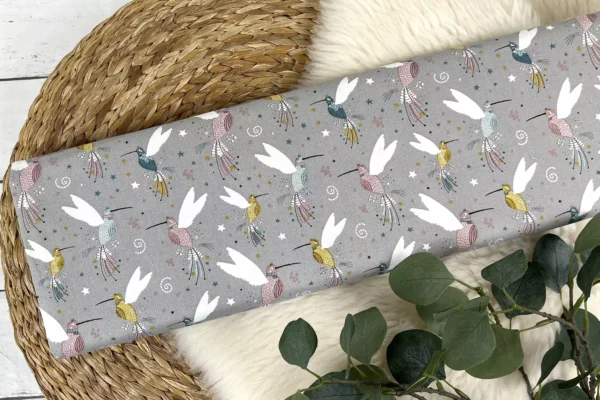 Bio Baumwollstoff Webware – Kolibri Vogel Kinderstoff in hellgrau – Bild 2