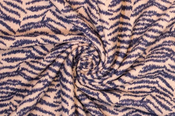 Fibre Mood 21 Adria - Kochwolle Wollstoff mit blauem Zebra Muster auf nude Hintergrund - Öko-Tex 100 – Bild 3