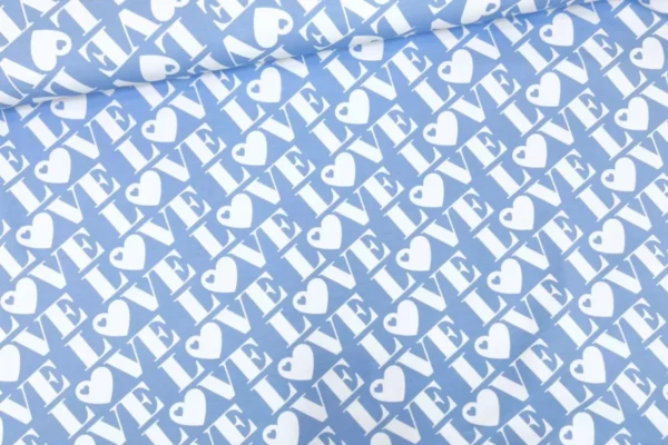 French Terry Sommersweat mit einem Love Schrifftzug in hellblau