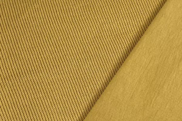 grober Strickstoff in Uni senfgelb