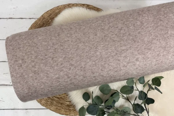 feiner Soft Strickstoff in Uni hellbraun meliert
