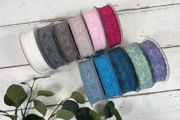 Spitzenband elastisch 30mm breit mit Blumenmuster Farbübersicht