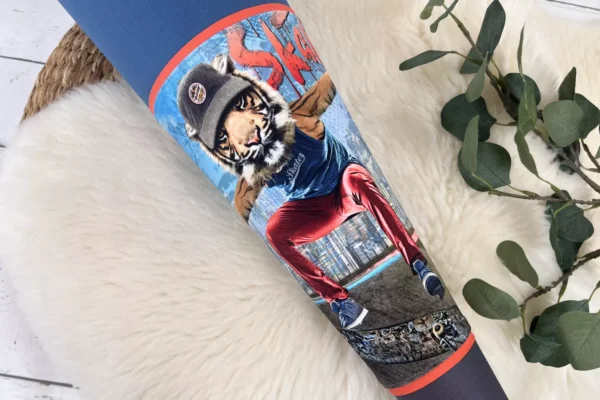 Schultüte mit Namen - cooler Skateboard Tiger in jeansblau, grau 85cm - personalisiert, optional mit Kissen – Bild 2