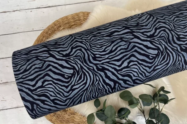 Alpensweat Stoff mit Tiger Animalprint in jeansblau, schwarz