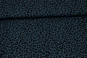 Viskose Twill Stoff mit Leoprint in dunkelpetrol. Klara by Swafing