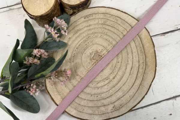 Flachkordel aus Baumwolle mit einer Breite von 17mm in der Uni Farbe altrosa