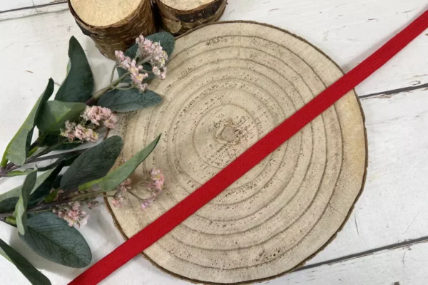Flachkordel aus Baumwolle mit einer Breite von 17mm in der Uni Farbe rot