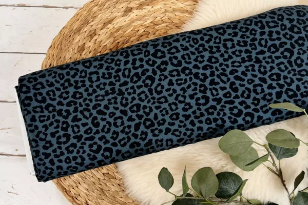 Viskose Twill Stoff - Leoprint Animalprint in dunkelpetrol - Klara by Swafing – Bild 2