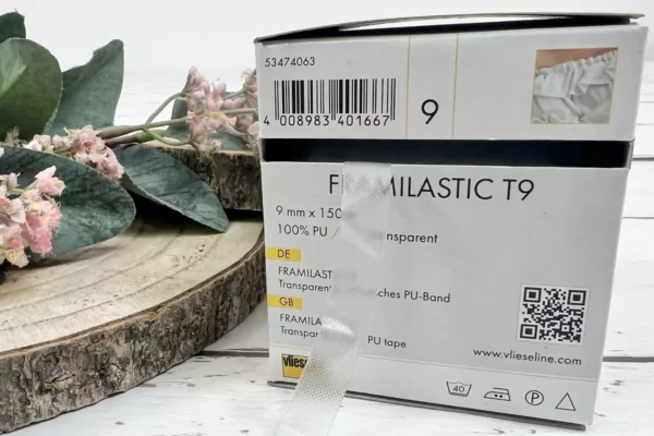 transparente Vlieseline Framilastic T9 mit 9mm Breite. Für Raffungen und Kräuselungen