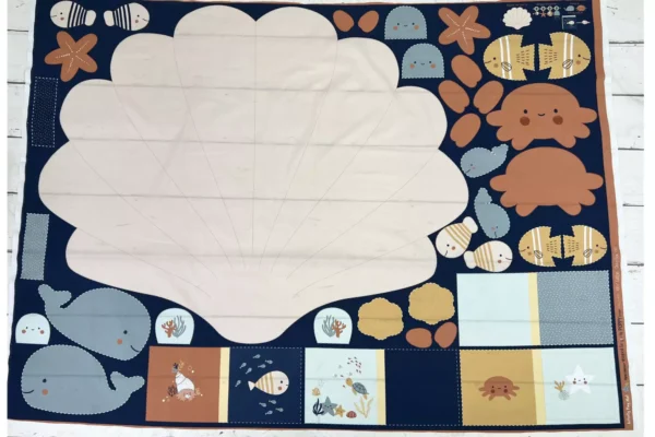 Baumwollstoff Panel mit einem Krabbeldecke Paneel zum selbernähen.