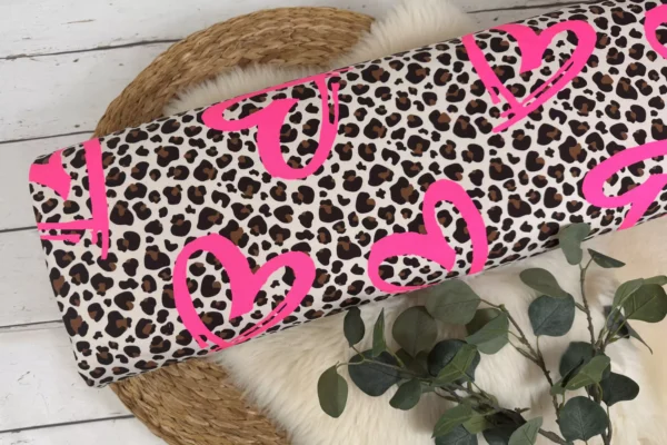 French Terry Sommersweat Stoff - Leoprint Muster, Animalprint mit pinken Herzen in natur – Bild 2