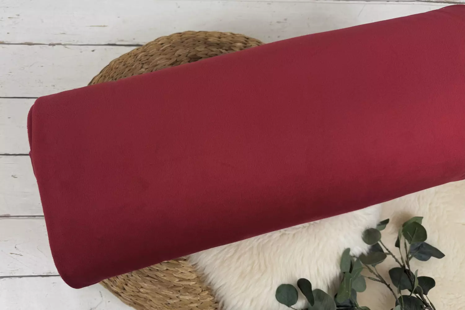 Kuschelweicher Baumwollfleece Stoff in der Uni Farbe rot