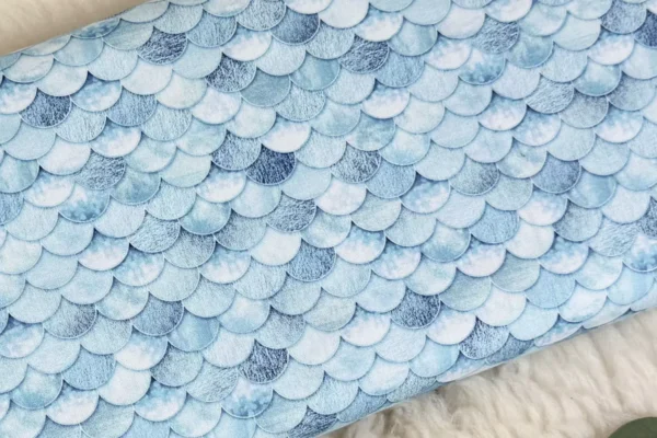 Baumwollstoff Popeline - Fischschuppen Meerjungfrau Muster in helltürkis
